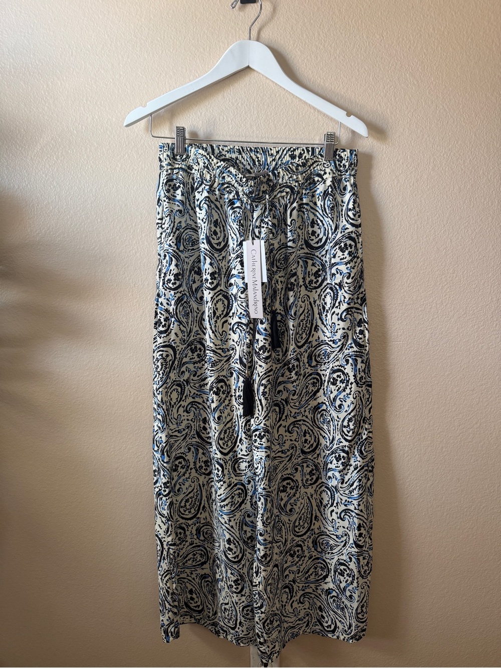 Paisley flowy pants by Catherine Malandrino in Cream & Navy